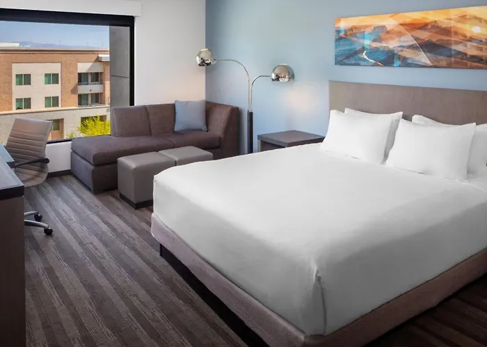 Hyatt House North Hotel 3*